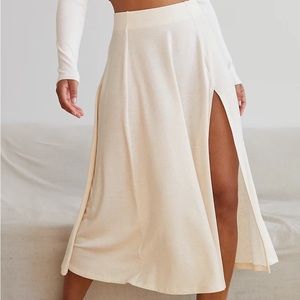 NWT - Aritzia Wilfred Beach Skirt in Light Birch - L